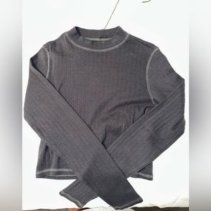 American Eagle Long-Sleeve Crop